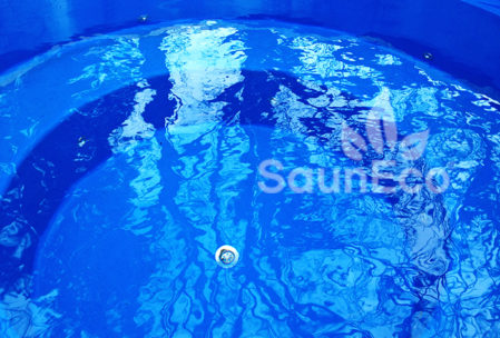 Luxurious hot tub jacuzzi from Sauneco